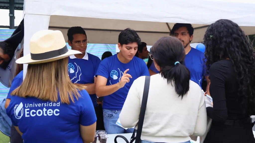 Feria de vinculación ECOTEC