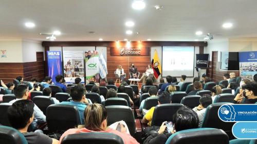 320733985 677387934031057 1139224901508591349 n